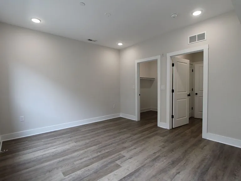 East Main Manayunk Apartments — Photo 65