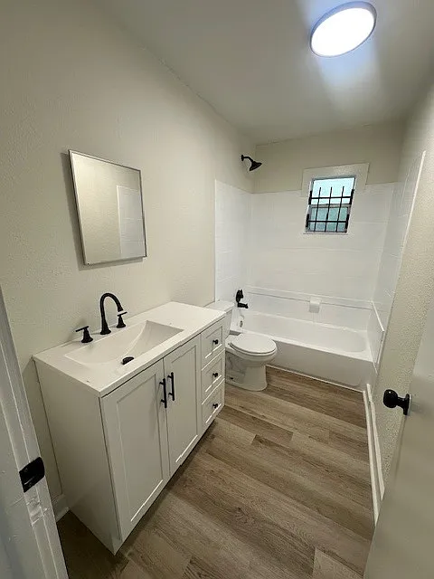 3 bed, 2.0 bath, 1113 sqft, $1,295 — Photo 4