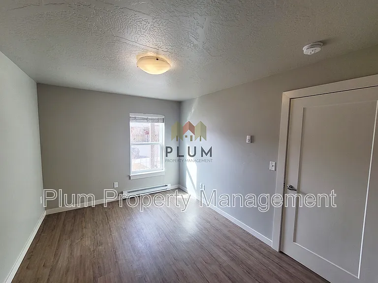 2414 McDonald Ave #102 — Photo 14