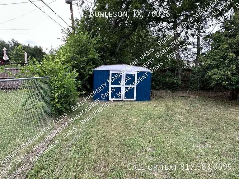 409 SW Gregory St — Photo 20