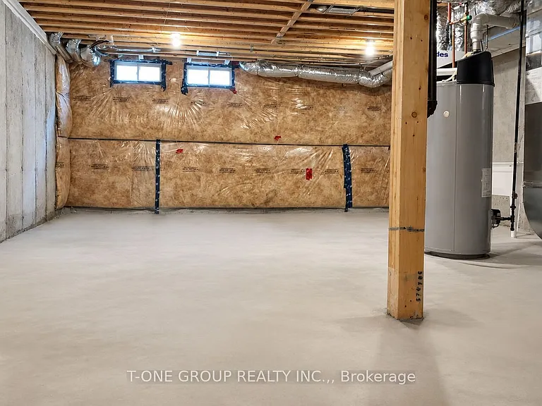 49 Ducharme Dr — Photo 27