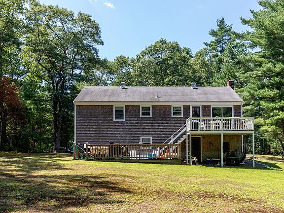 4th image of 49 Forest St
