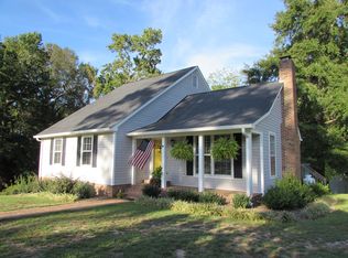 103 Forest Dr, St matthews, SC 29135