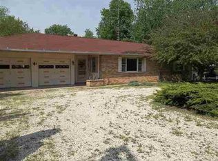 10010 Yorktown Rd, Lyndon, IL 61261