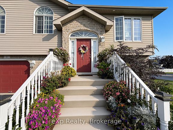 2nd image of 1 Saint Andrews Dr