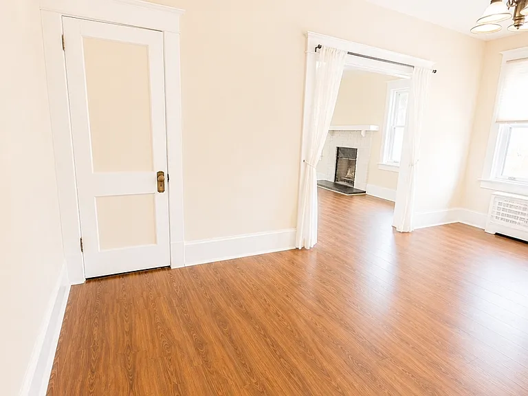 1631 Shady Ave #1 — Photo 6