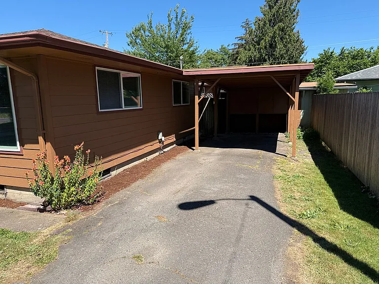 231 Holeman Ave — Photo 2
