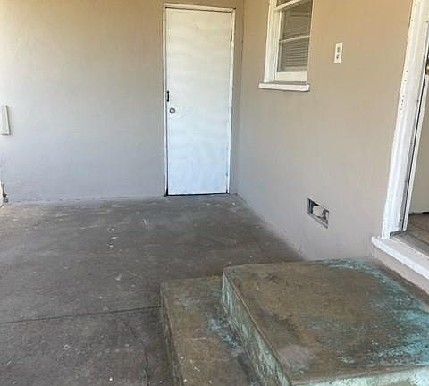 4th image of 16614 Paine St #1