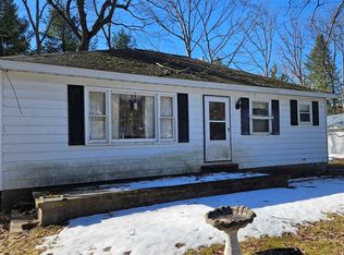 6564 Carpenter Rd, Harrison, MI 48625