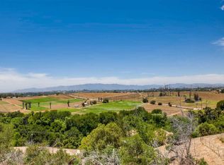 1890 Winterwarm Dr, Fallbrook, CA 92028