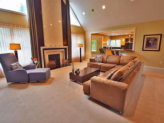 4th image of 7900 Gates Mills Estates Dr