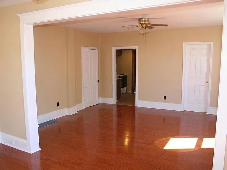 115 Saint Elmo St — Photo 14