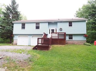 64 Shacksbush Rd, Bernhards Bay, NY 13028