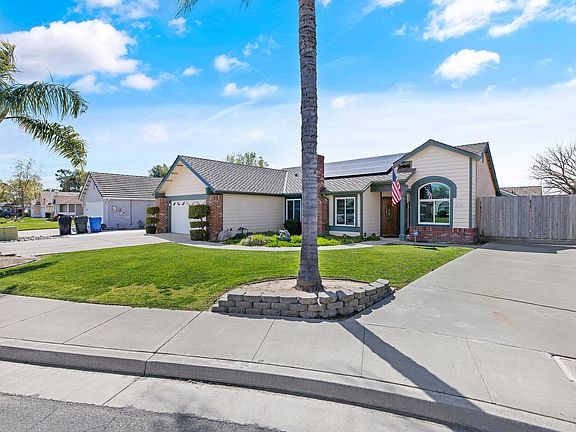 3rd image of 3194 Holly Court