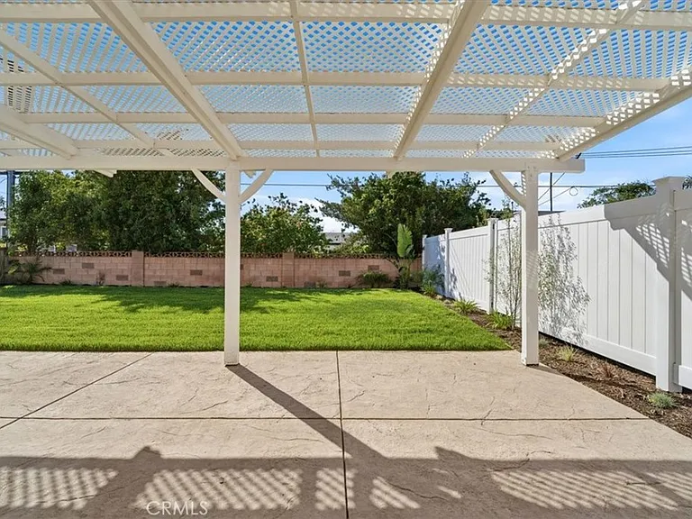 1613 Darcy Ave — Photo 45