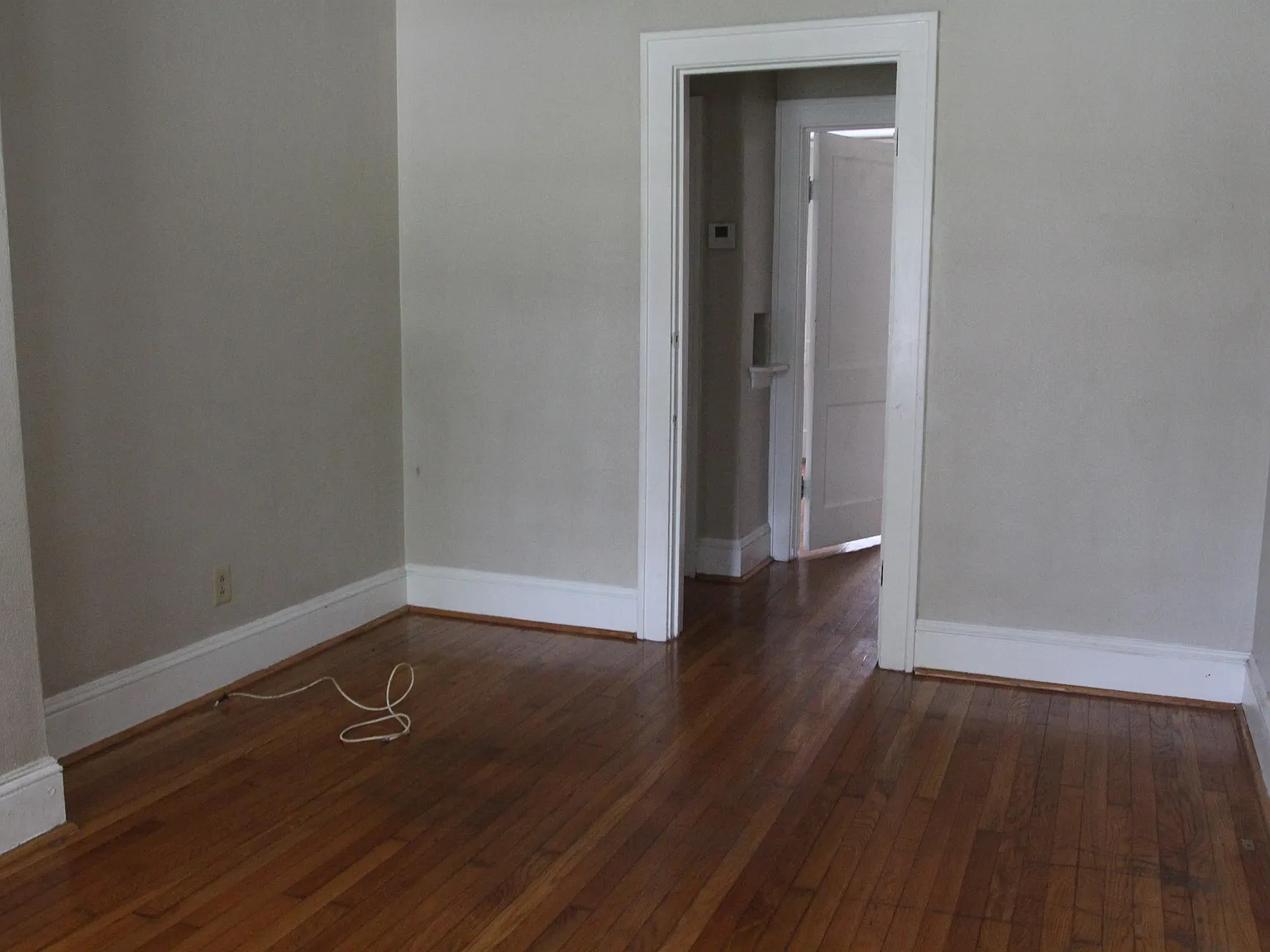 4th Avenue 630 - A — Photo 3