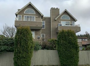 3046 60th Ave SW #203, Seattle, WA 98116