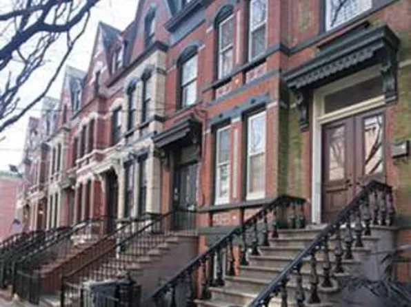 6 Hampton Court Ter, Jersey City, NJ 07302