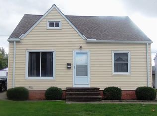 14608 Reddington Ave, Maple Heights, OH