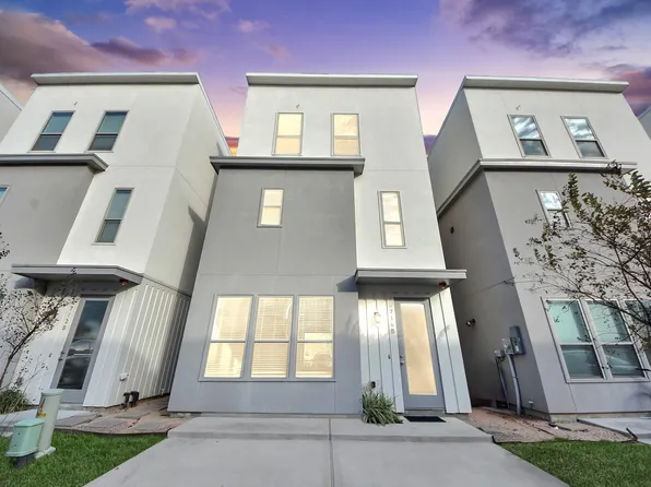 18716 Centro Main St, Conroe, TX