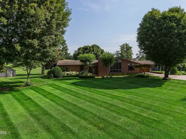 212 Douglas Ave, Sweetwater, TN 37874