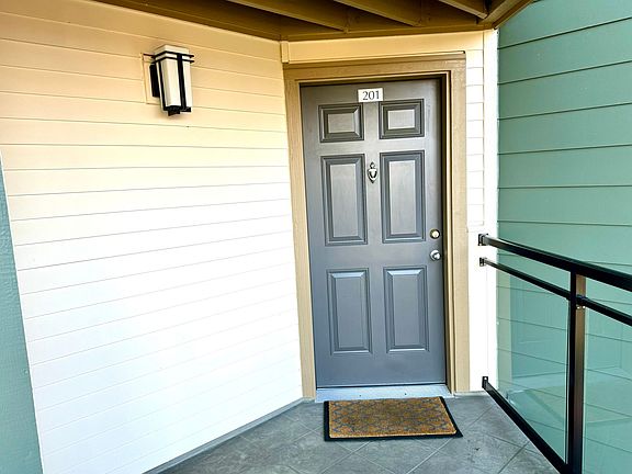 4th image of 3008 N Narrows Dr Unit E201