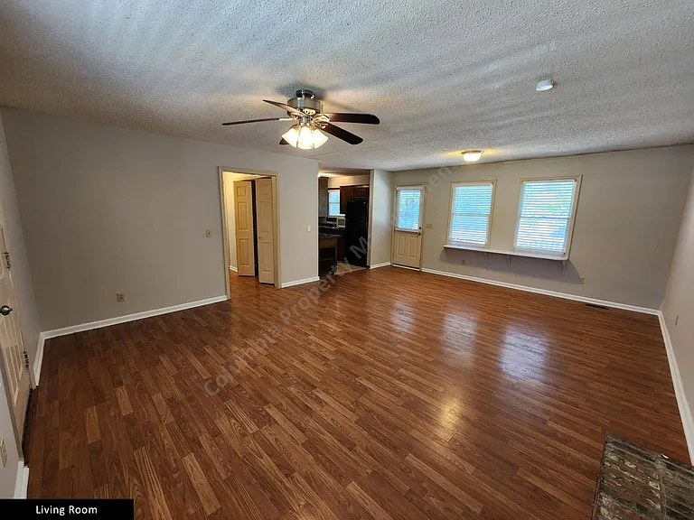 101 High Rd — Photo 3