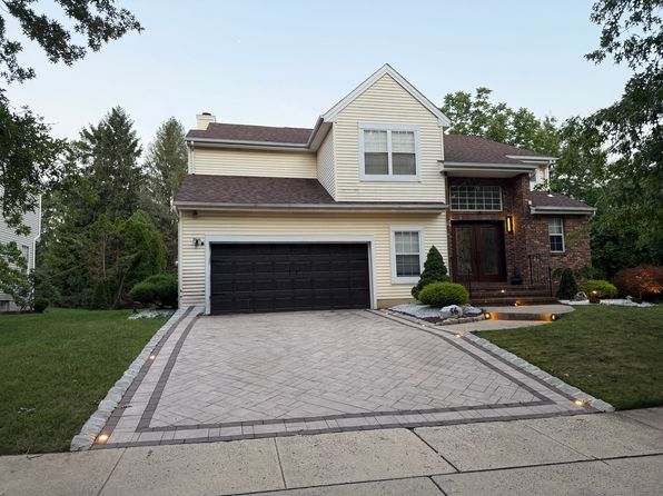 56 Oakland Rd