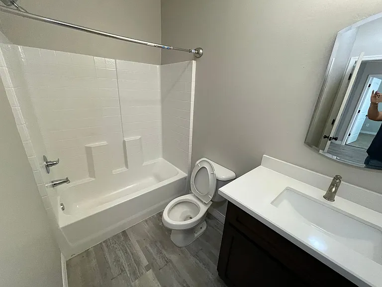344 E Orchid St — Photo 8