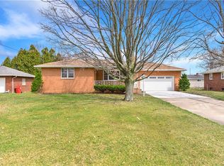 1027 Kirwan Dr, Austintown, OH