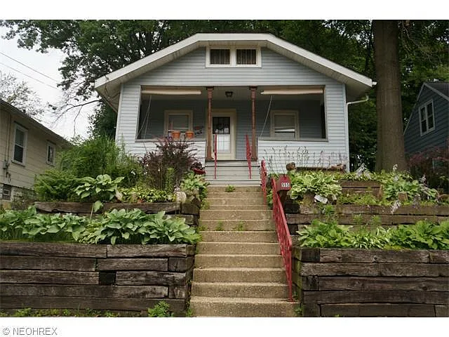 555 Marview Ave photo 1
