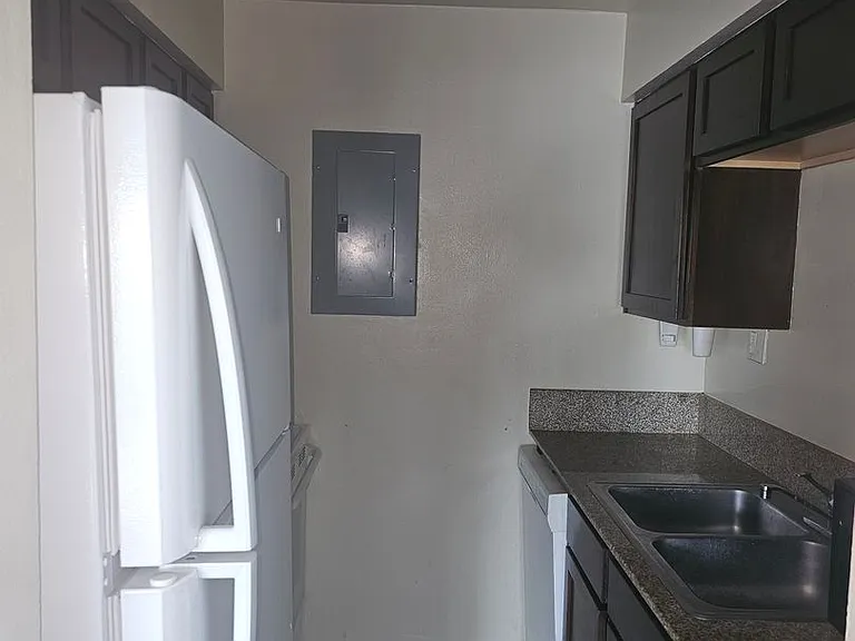 3065 George Mason Ave #E-4B — Photo 2
