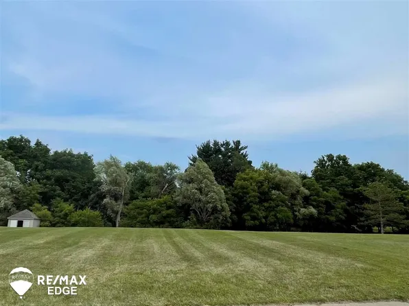 Whisper Ridge Ct, Burton, MI 48509