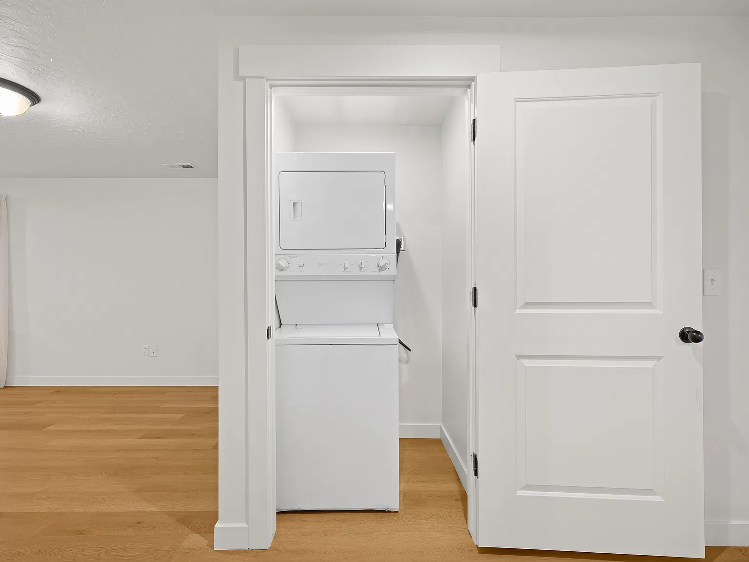 1 bed, 800 sqft, $1,500 — Photo 4