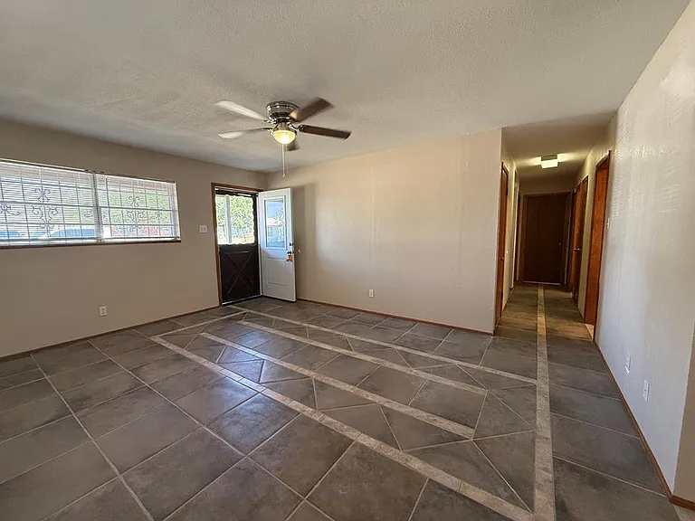 1314 Mesquite St — Photo 9