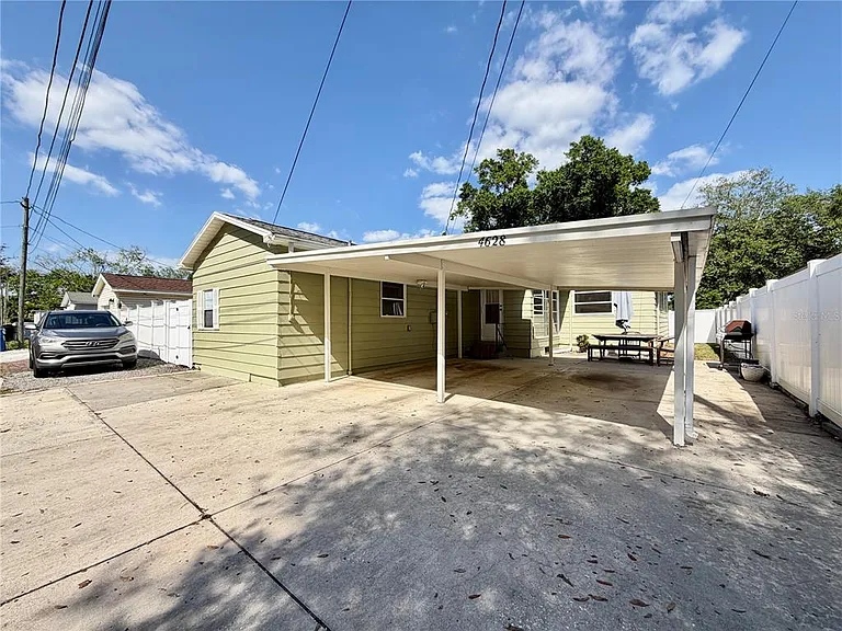 4628 Dr Martin Luther King Jr St N — Photo 36