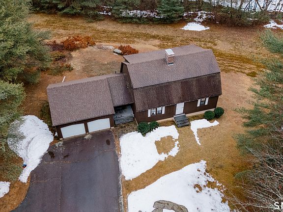 3rd image of 228 Ruby Road