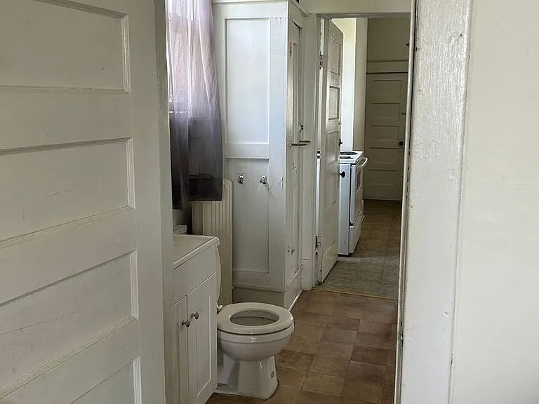1205 Downey St — Photo 11