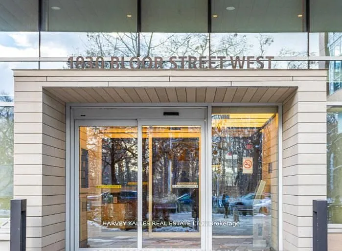 High Park Condominiums By Daniel — Photo 3