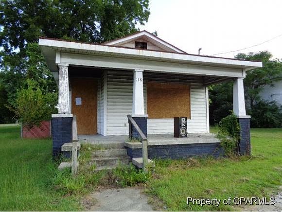 2nd image of 718 Tower Hill Rd
