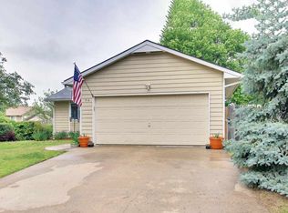 916 E 53rd St S, Wichita, KS 67216