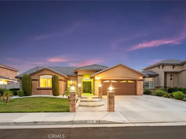 242 Lipizzan Dr, San Jacinto, CA 92582