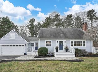 16 Laurel Dr, Medfield, MA 02052