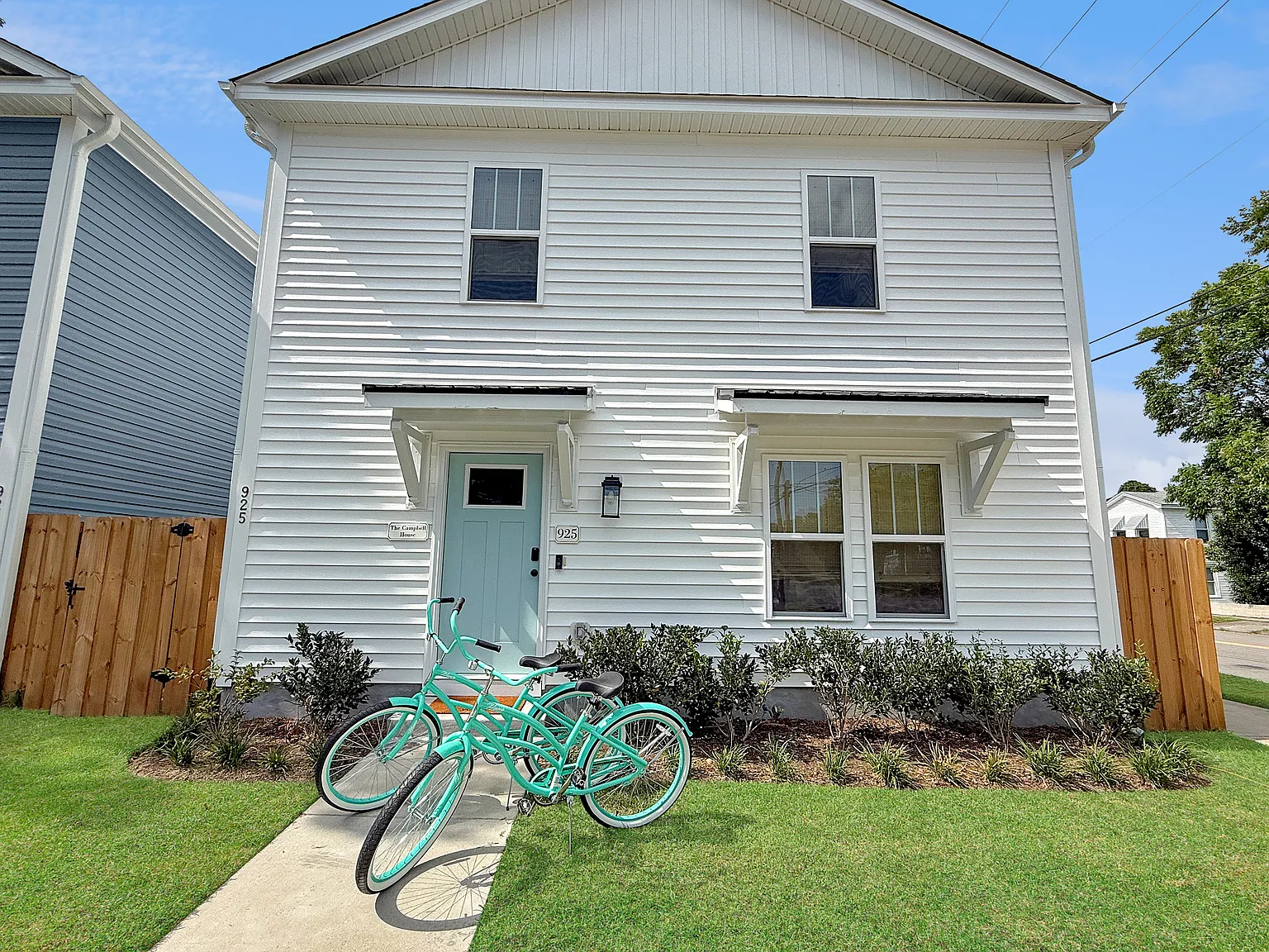 3 bed, 2.5 bath, 1248 sqft, $3,950 — Photo 1