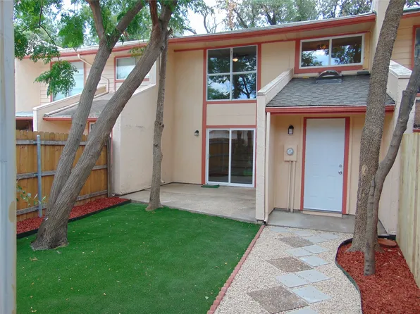 339 Valley Park Dr, Garland, TX 75043