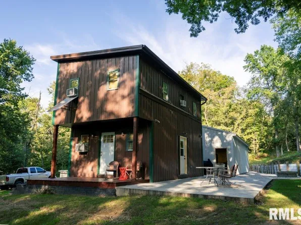 757 Witwer Rd, Winchester, IL 62694