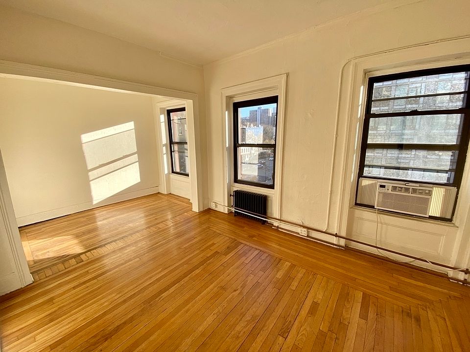 1st image of 505 W 23rd St