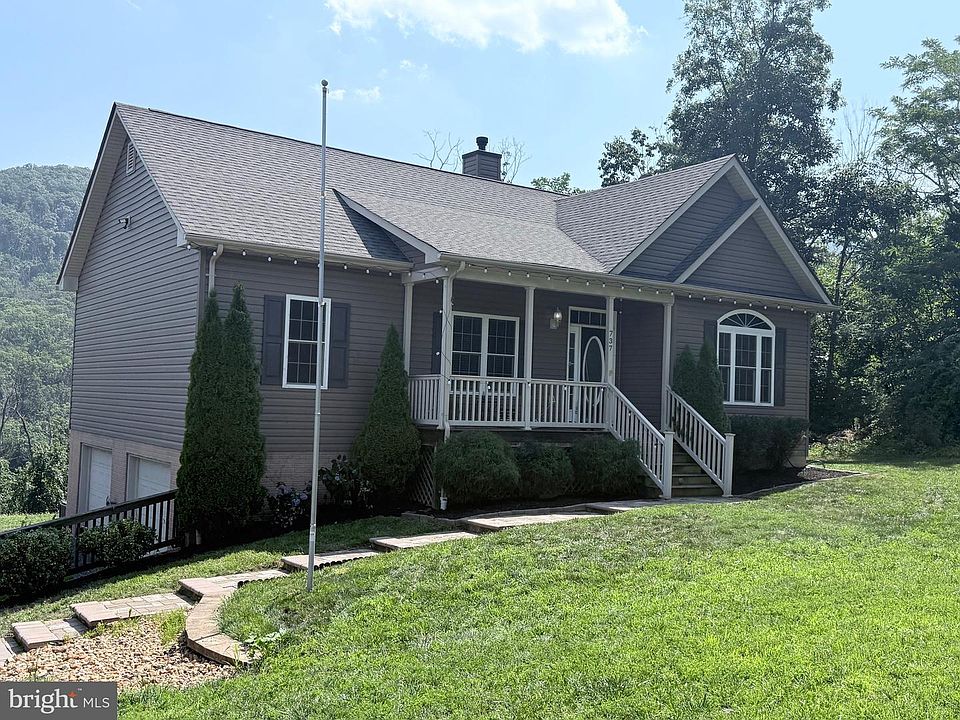 1st image of 737 Lower Valley Rd