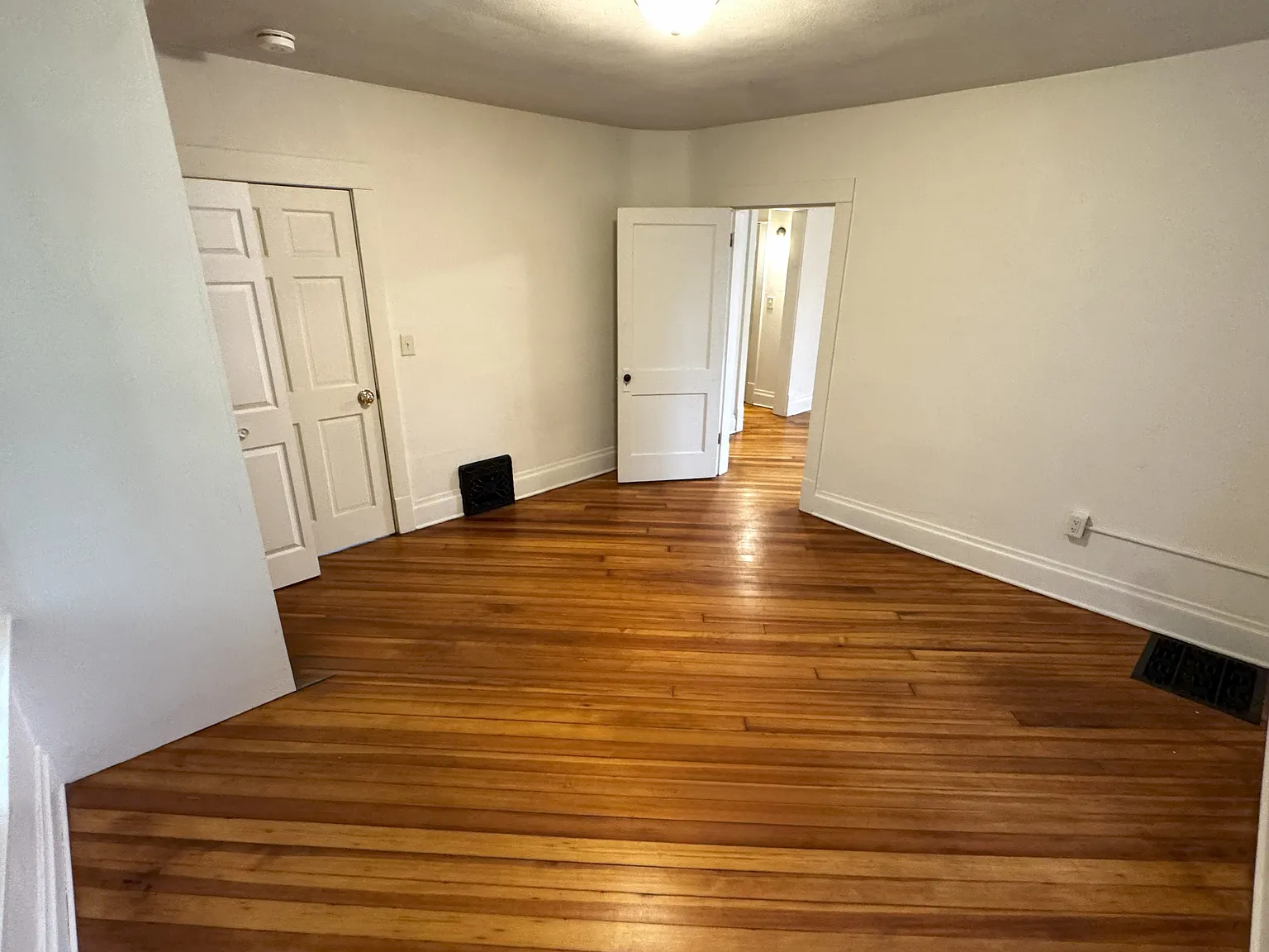 1 bed, 600 sqft, $950 — Photo 2