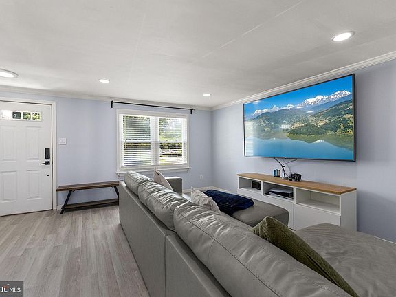 5th image of 6528 Brookleigh Way